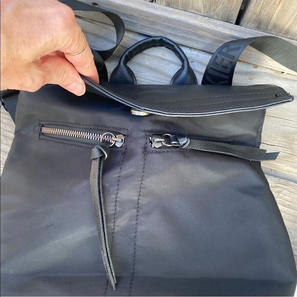 Botkier New York Trigger Mini Backpack Handbag black - Picture 4 of 11